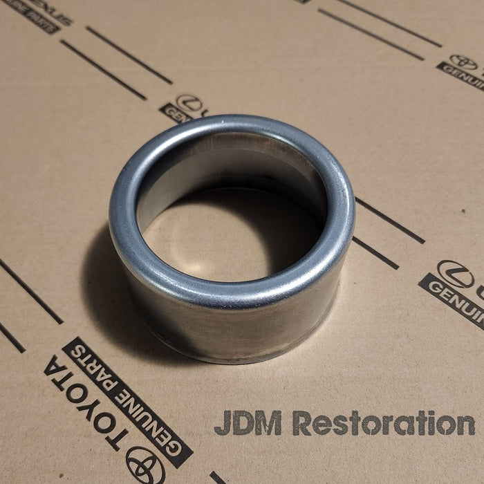 R154 Transmission Output Seal Cover